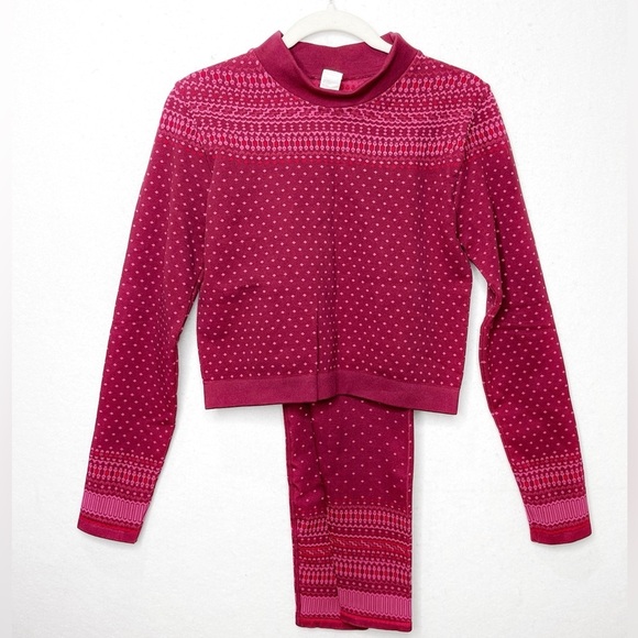 Fabletics Holly Seamless Fair Isle Long Sleeve Top & Leggings Set Merlot XL - Picture 2 of 14